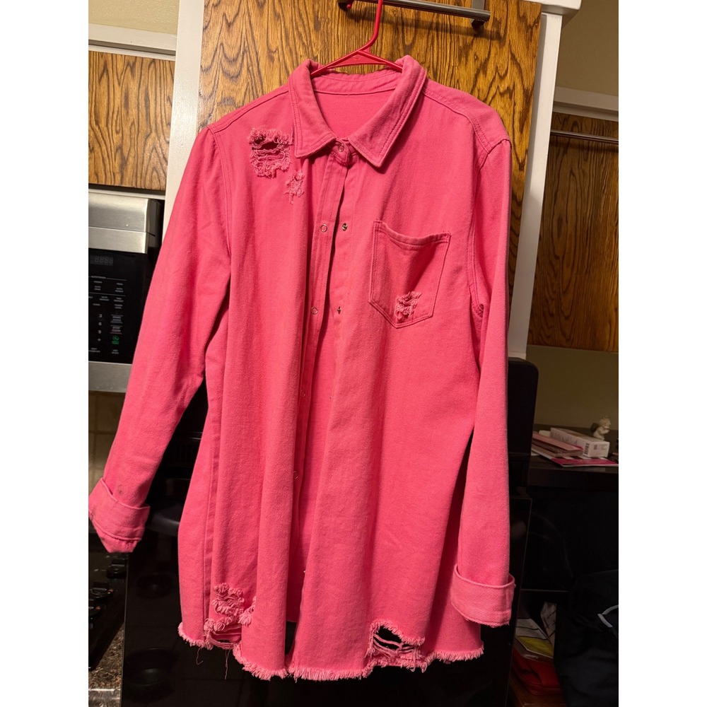 Pink Distressed Denim Shacket Button Down Long Sleeve Frayed Hem Shirt Jacket‎